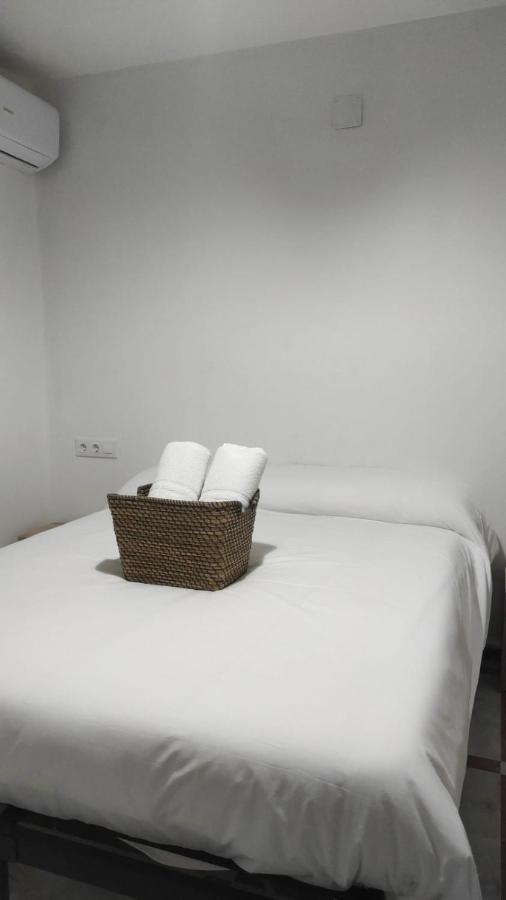 Convenient Rooms - Ferry, Train & Bus Station - Algeciras Exterior photo